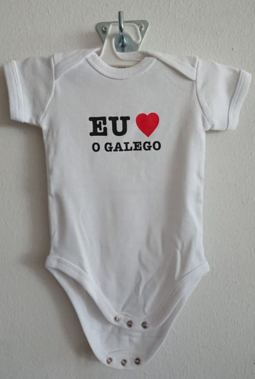 mercar-roupa-bebe-queremos-galego